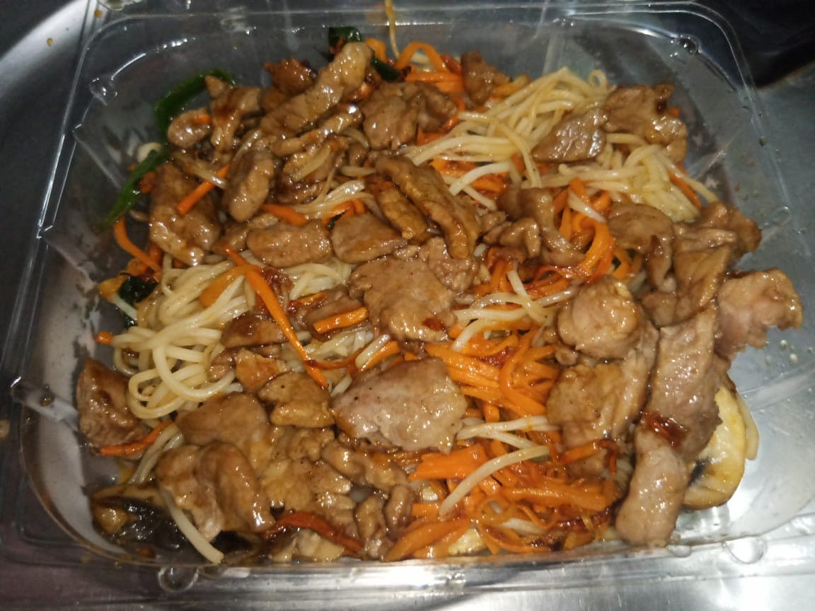 Tallarín Japonés de Salmón