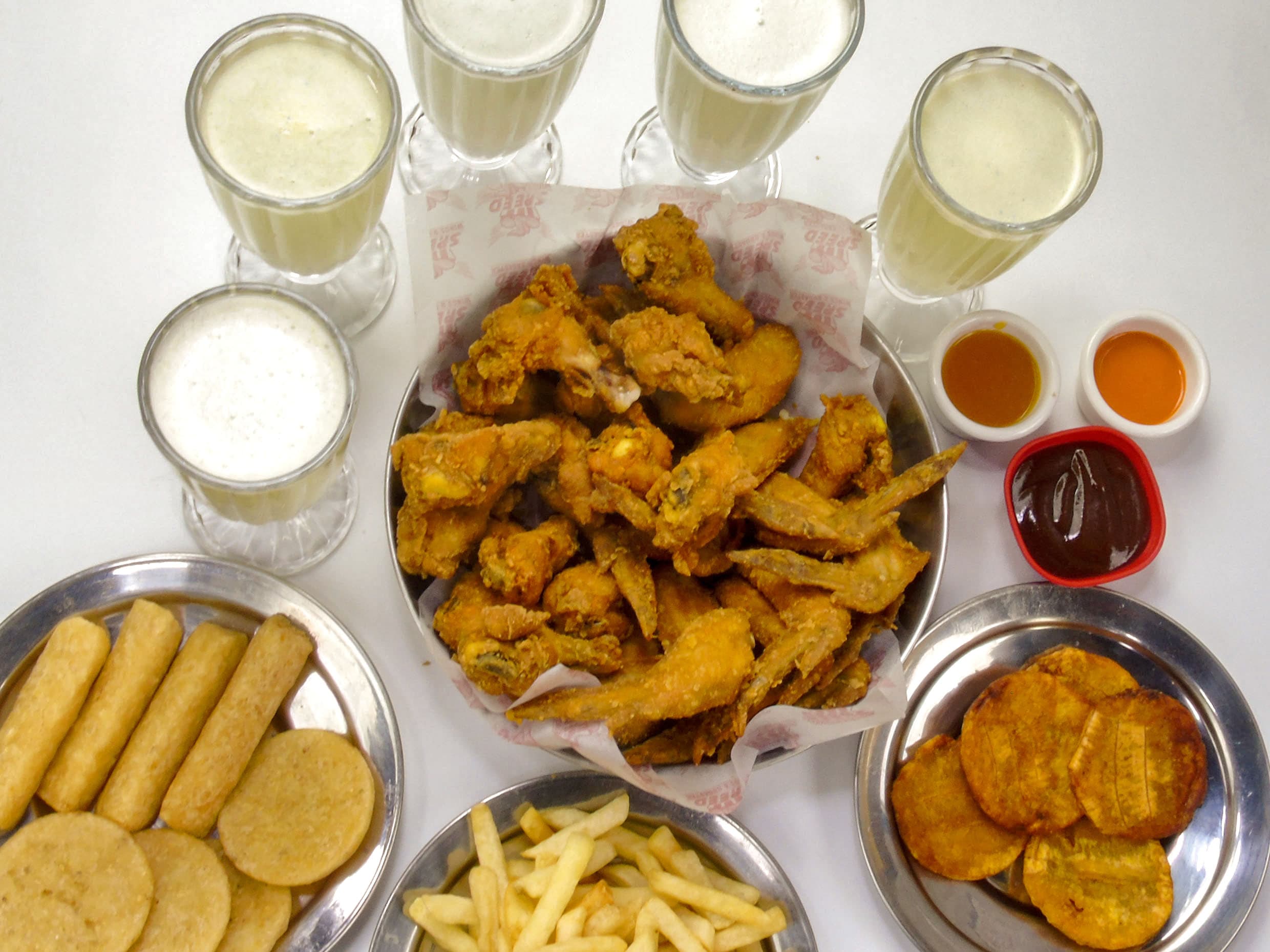 Combo 50 Alitas + Acompañamientos