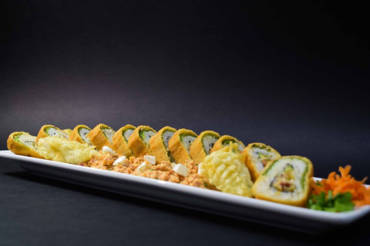 Poblano Roll* (rollo empanizado)