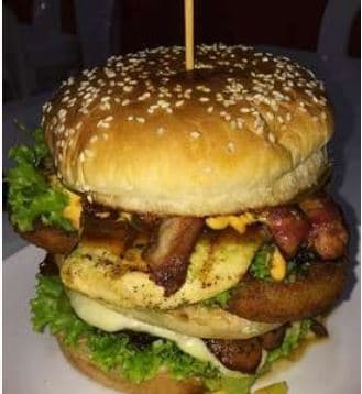 Hamburguesa Parrillera en Combo