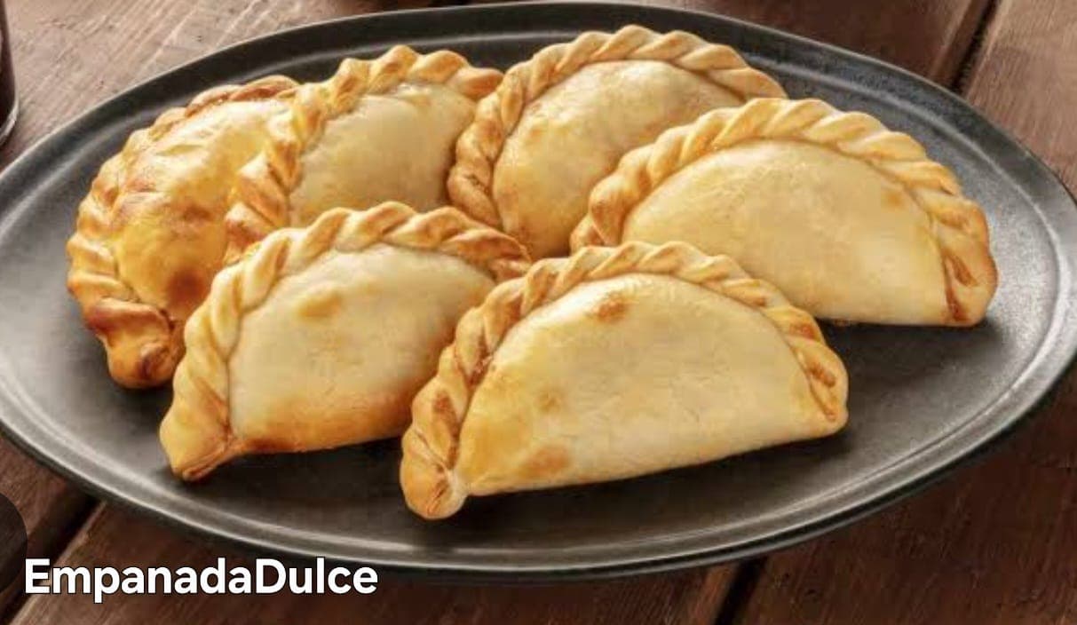 Empanada Philadelphia con Cajeta