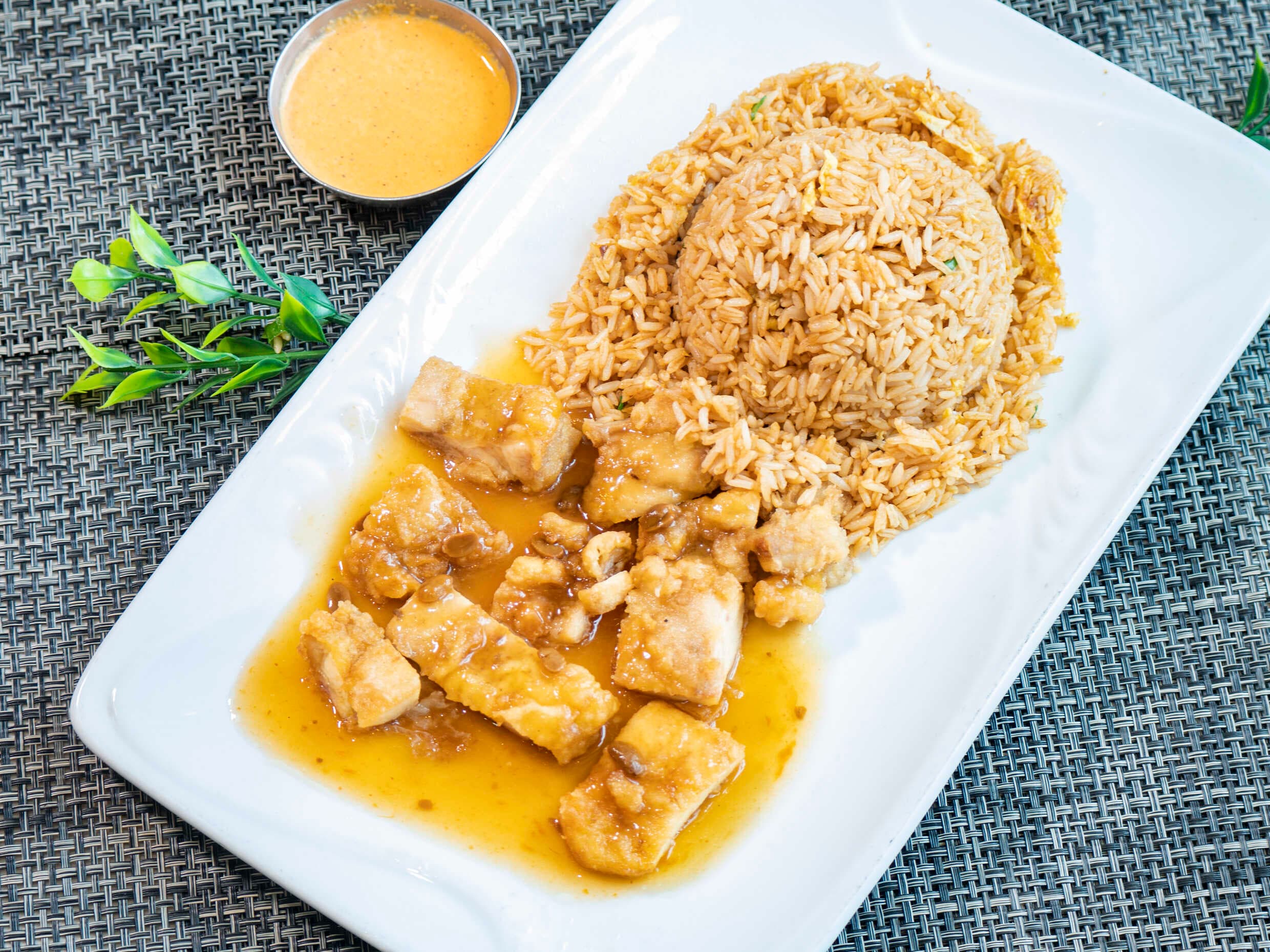 Pollo Tipakay + Wantan