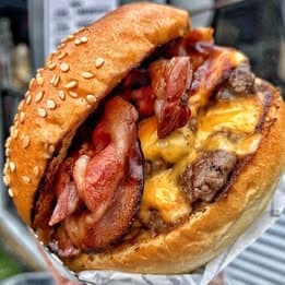 Burger con Tocino
