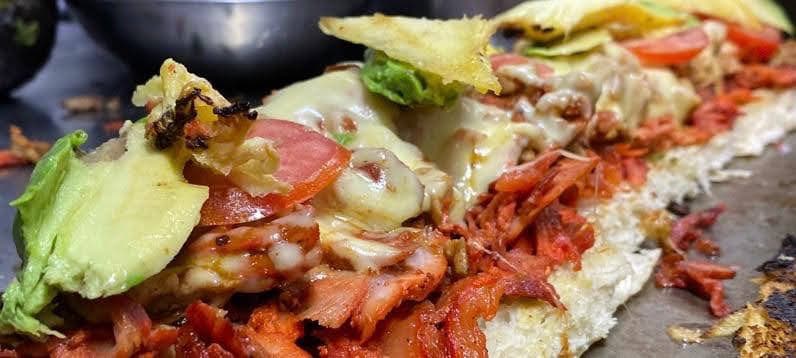 Gringa Gigante + Torta al Pastor