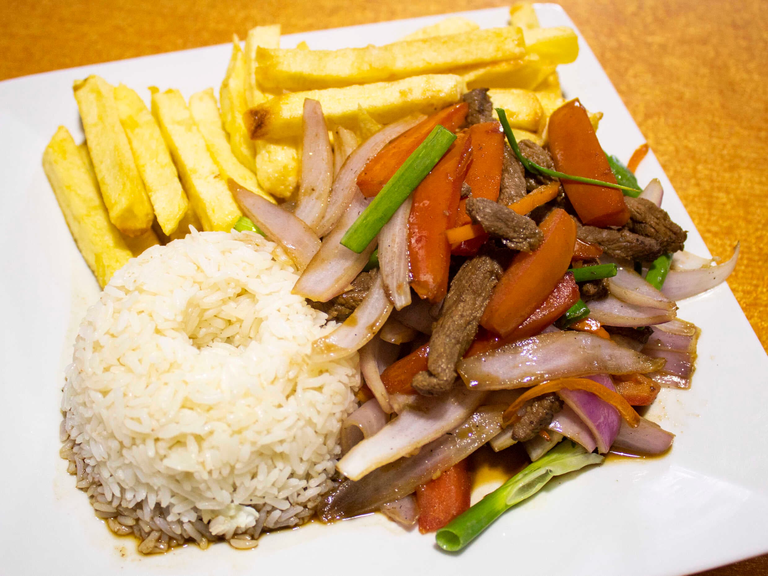 Lomo Saltado de Carne