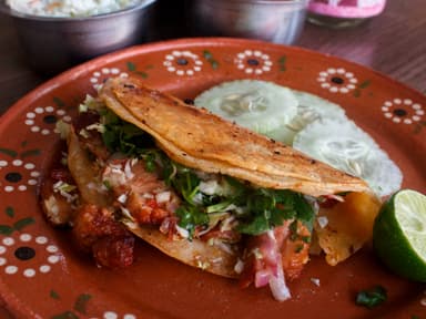 Taco Dorados de Chicharrón