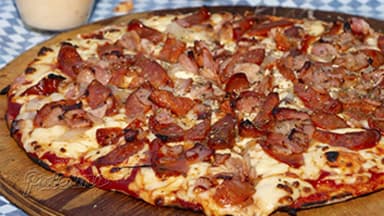 Pizza Familiar Charlies