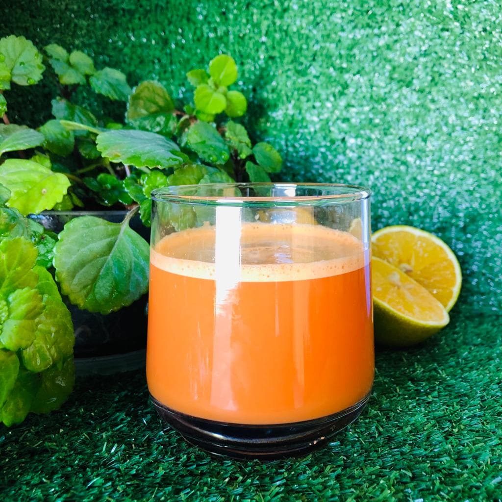 Jugo de Zanahoria 1/2