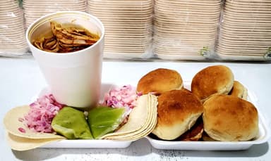 Cochinita medio kilo (500gr), surtida