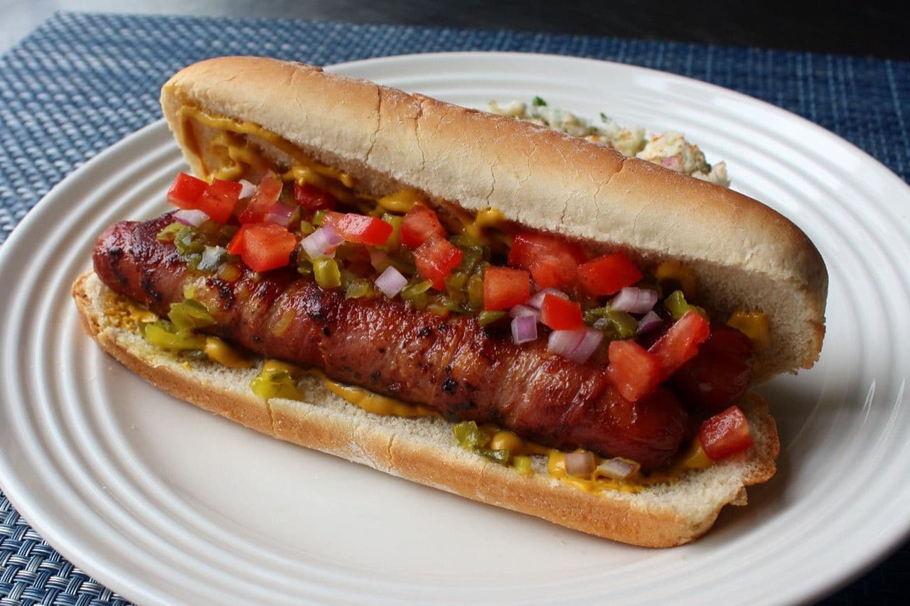 Hot dog especial con queso oaxaca