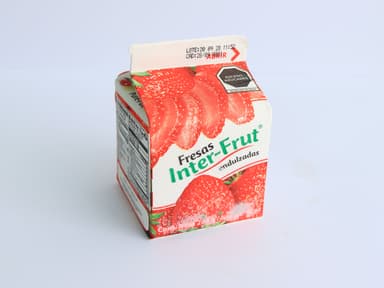 FRESAS CONGELADAS CON CREMA