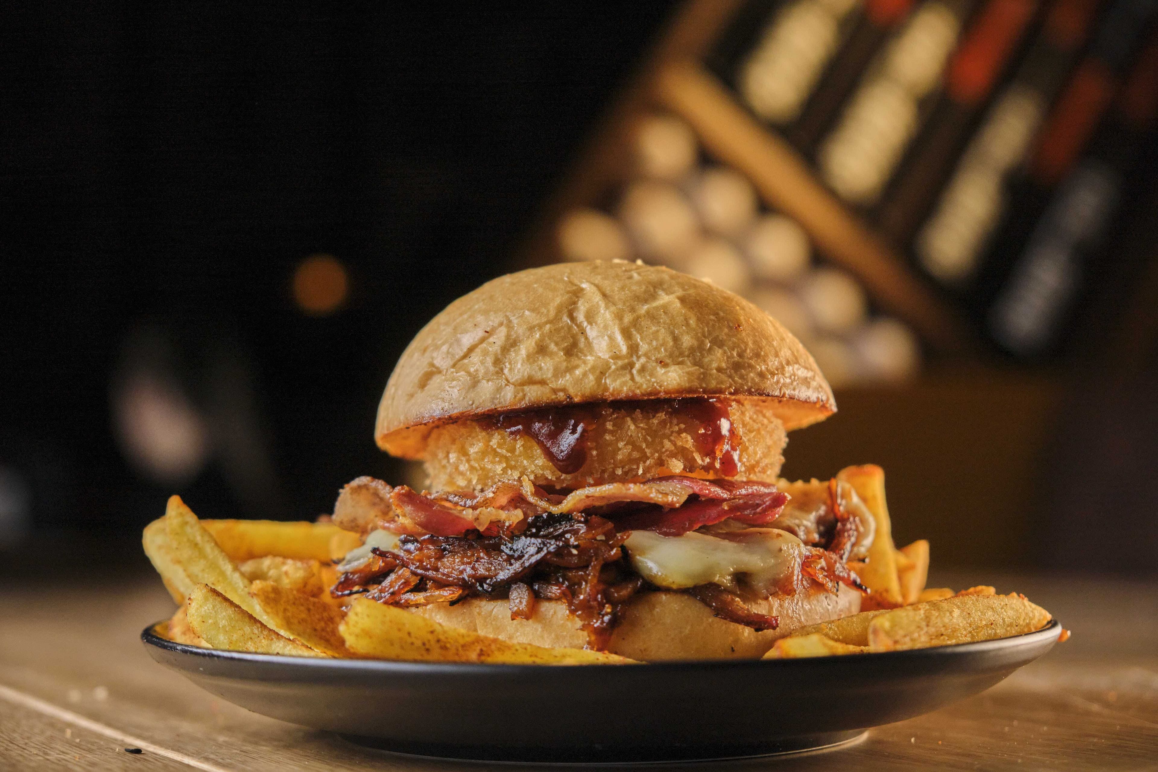 Combo Burger Smokey Pork  + Papas + Coca Cola