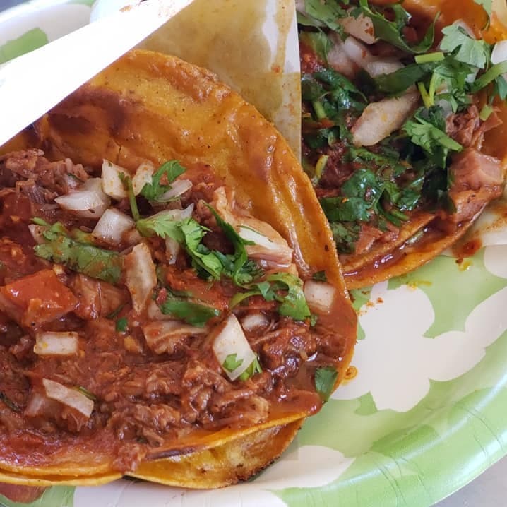 Combo: 2 Tacos de Birria y Coca Cola