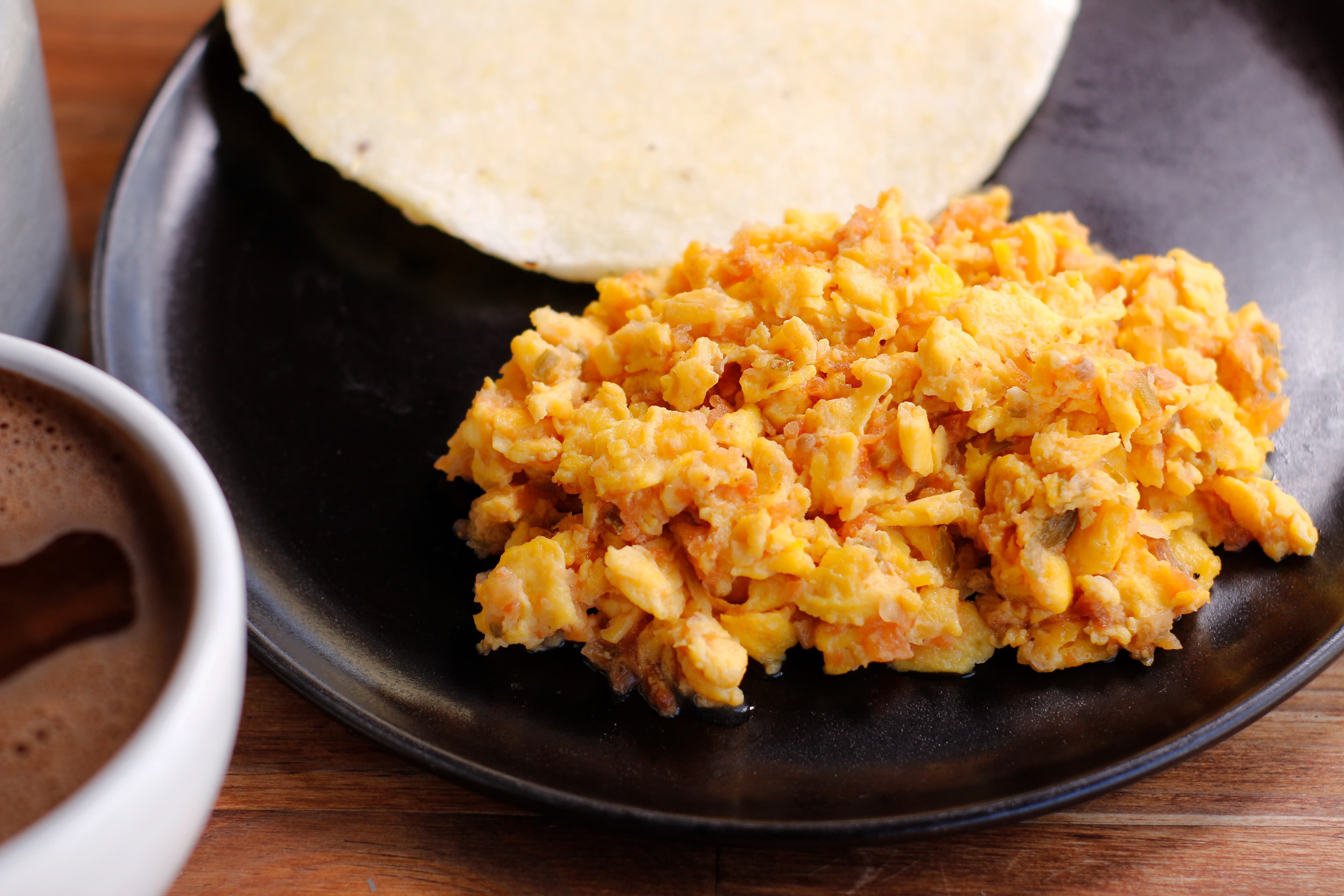 Arepa + Huevos con Hogao