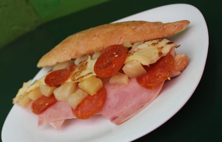 Lonche Hawaiano
