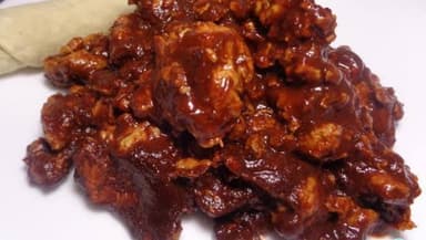 Huevo Revuelto en Salsa Roja