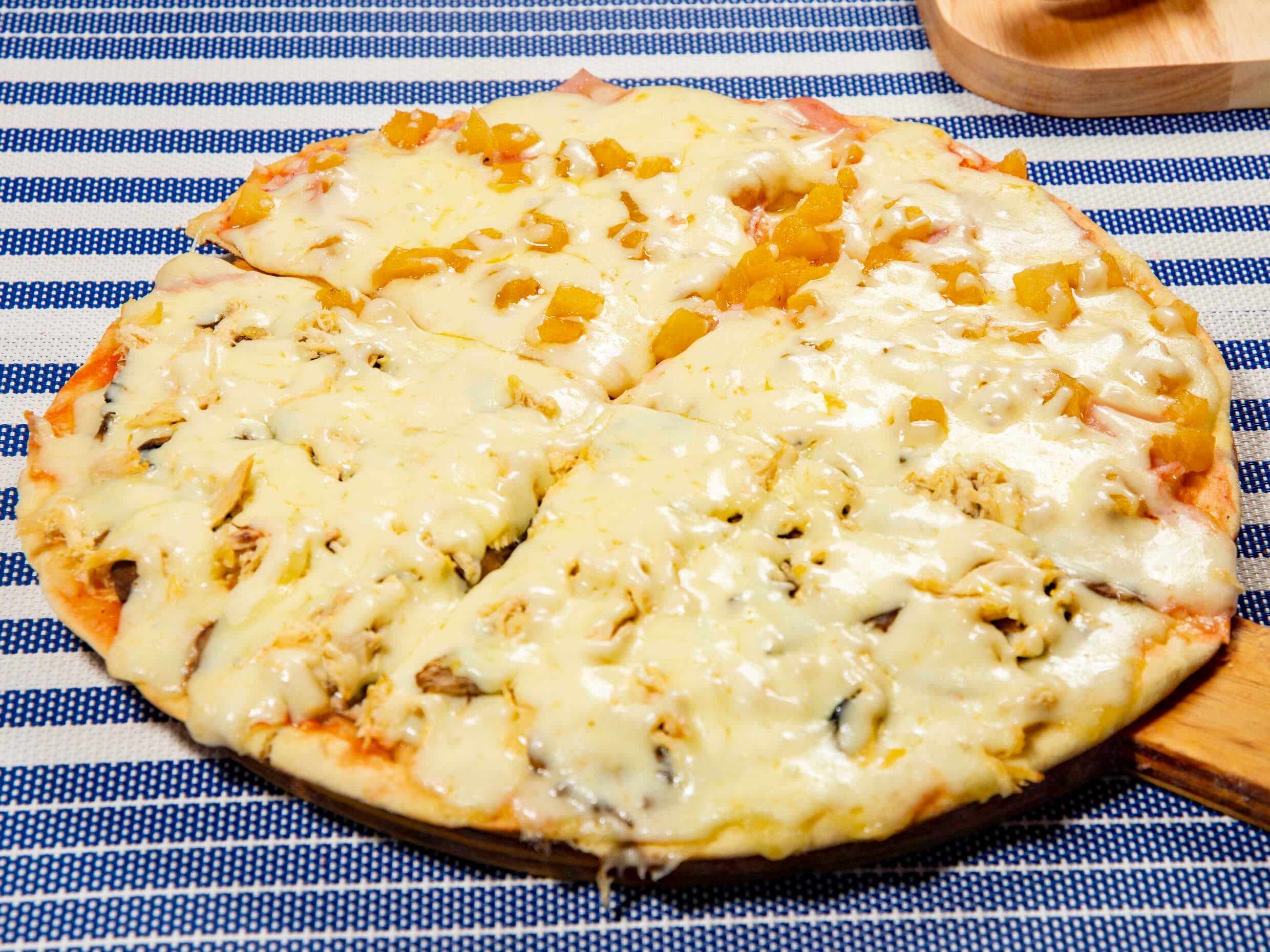 Pizza Pollo y Champiñón Mediana