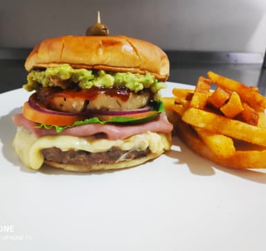 HAMBURGUESA HAWAIANA