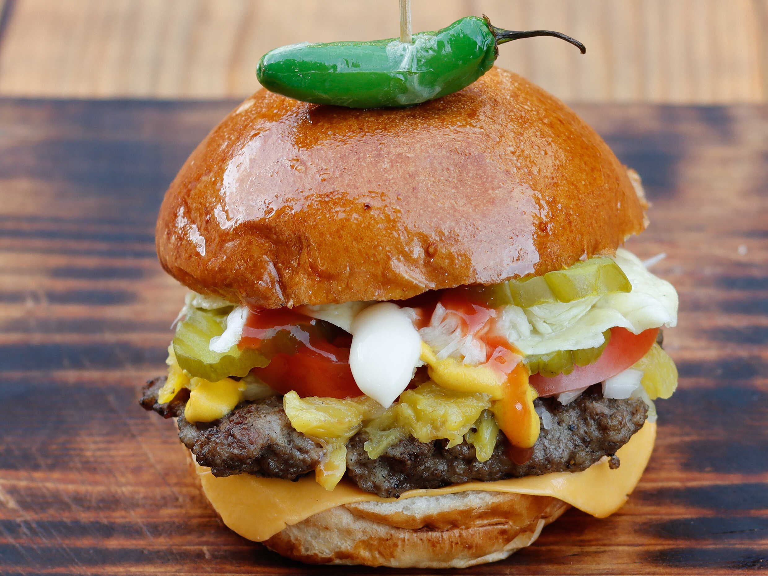 HAMBURGUESA TRADICIONAL