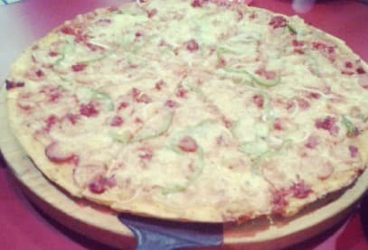 Pizza Grande de Salchicha