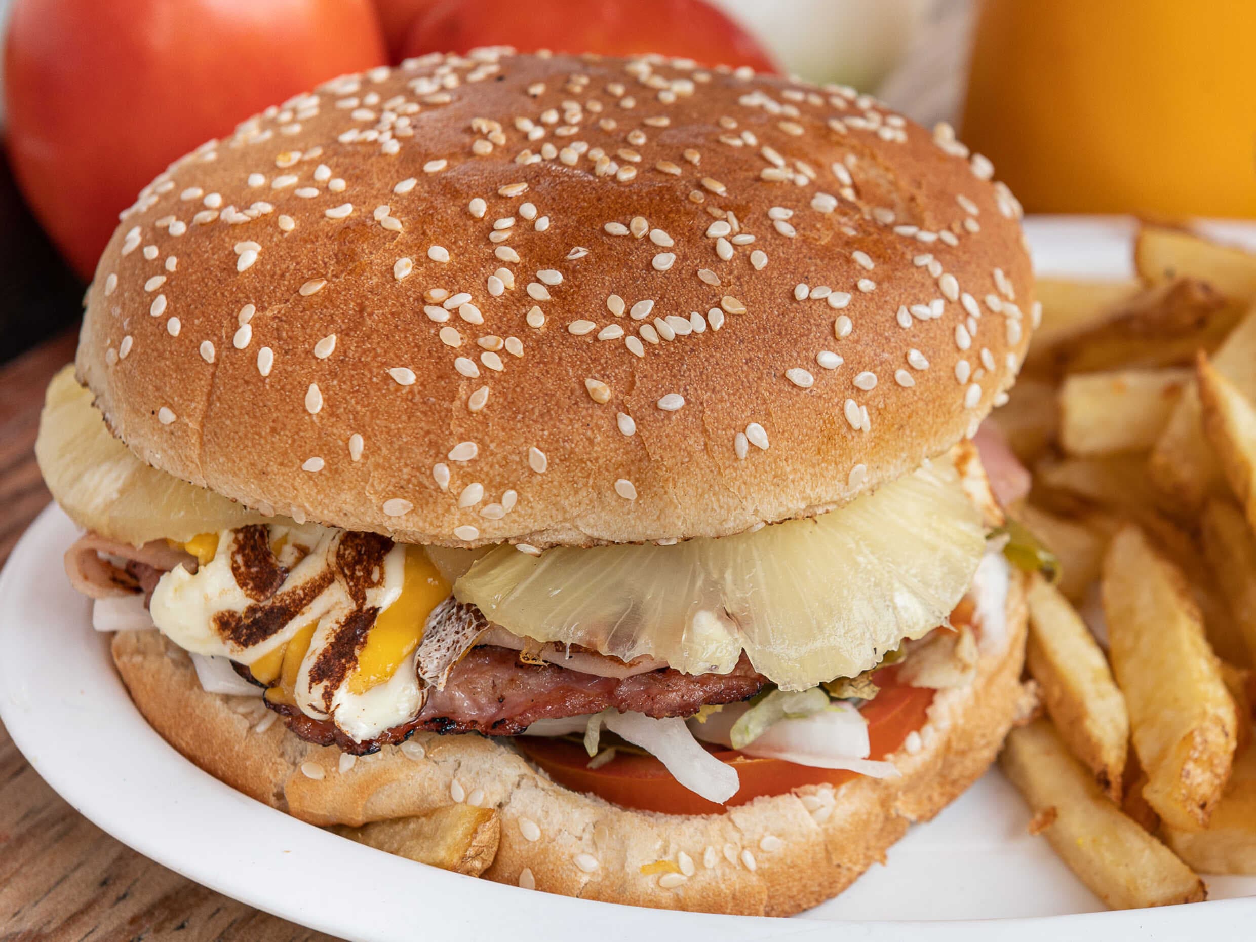 Tres Quesos en una Deliciosa Hamburguesa