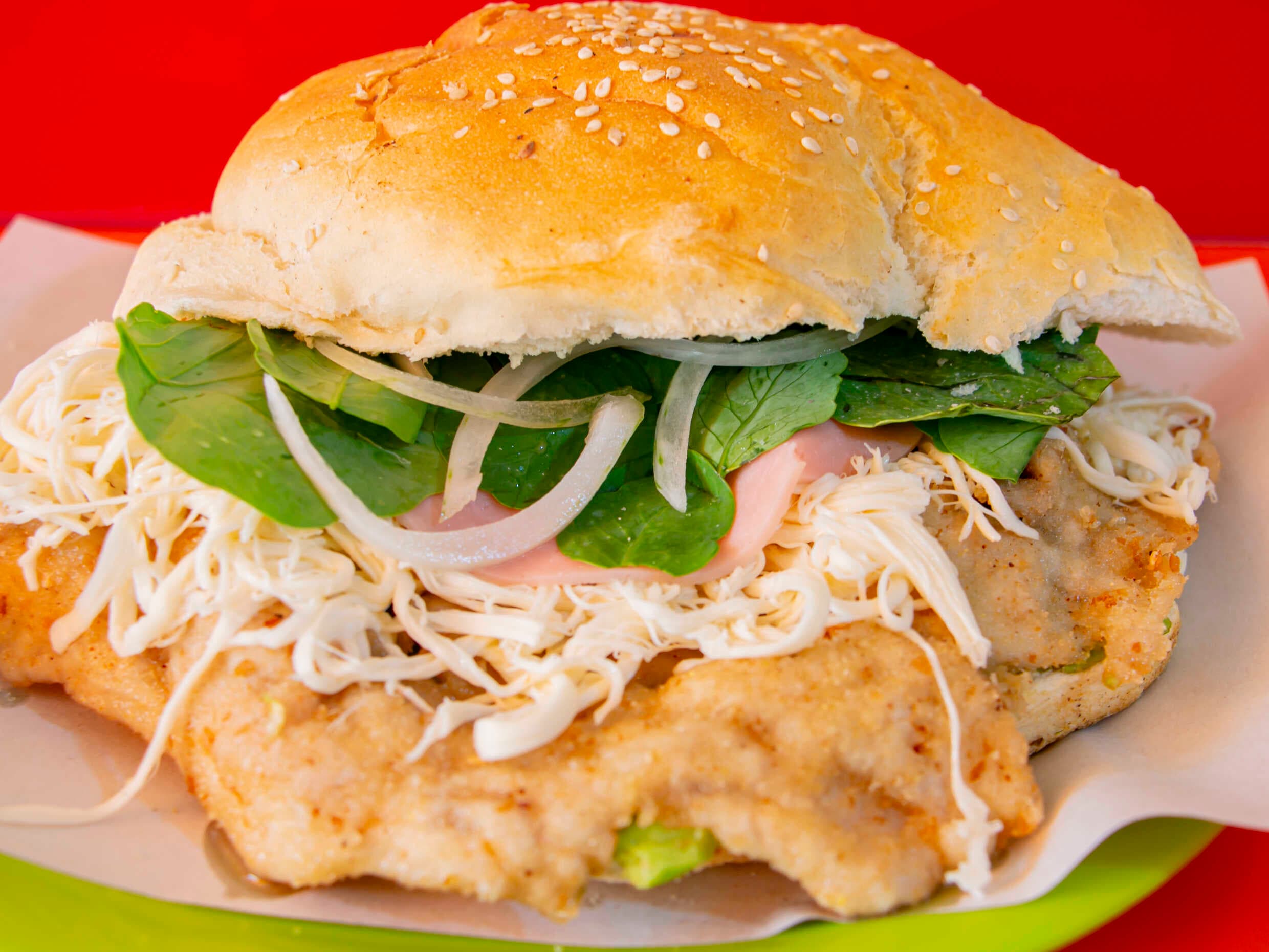 CEMITA DE MILANESA DE PUERCO