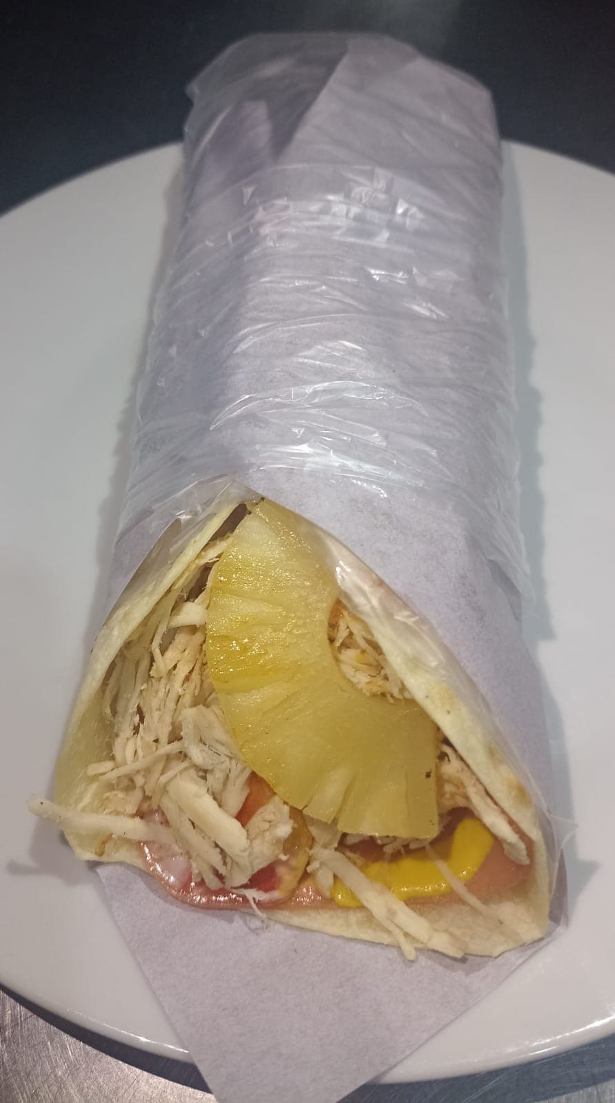 Enchilada Hawaiana de Pollo