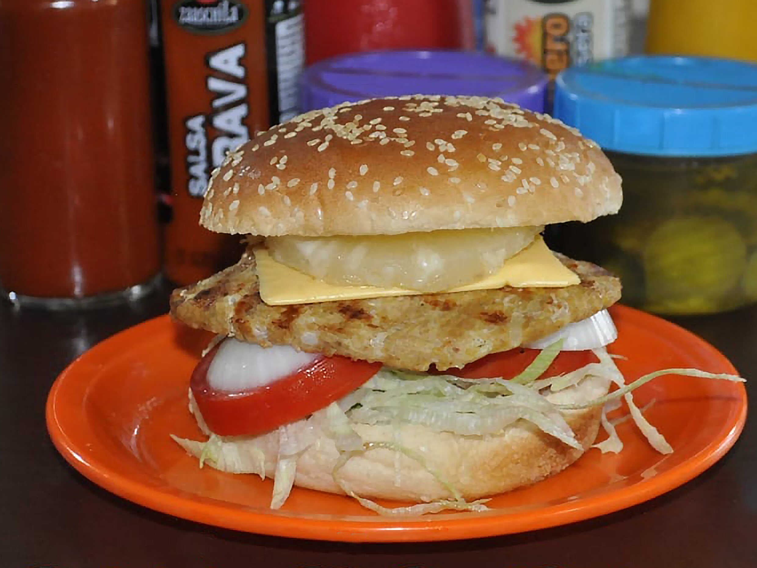 Hamburguesa de Pollo Maui