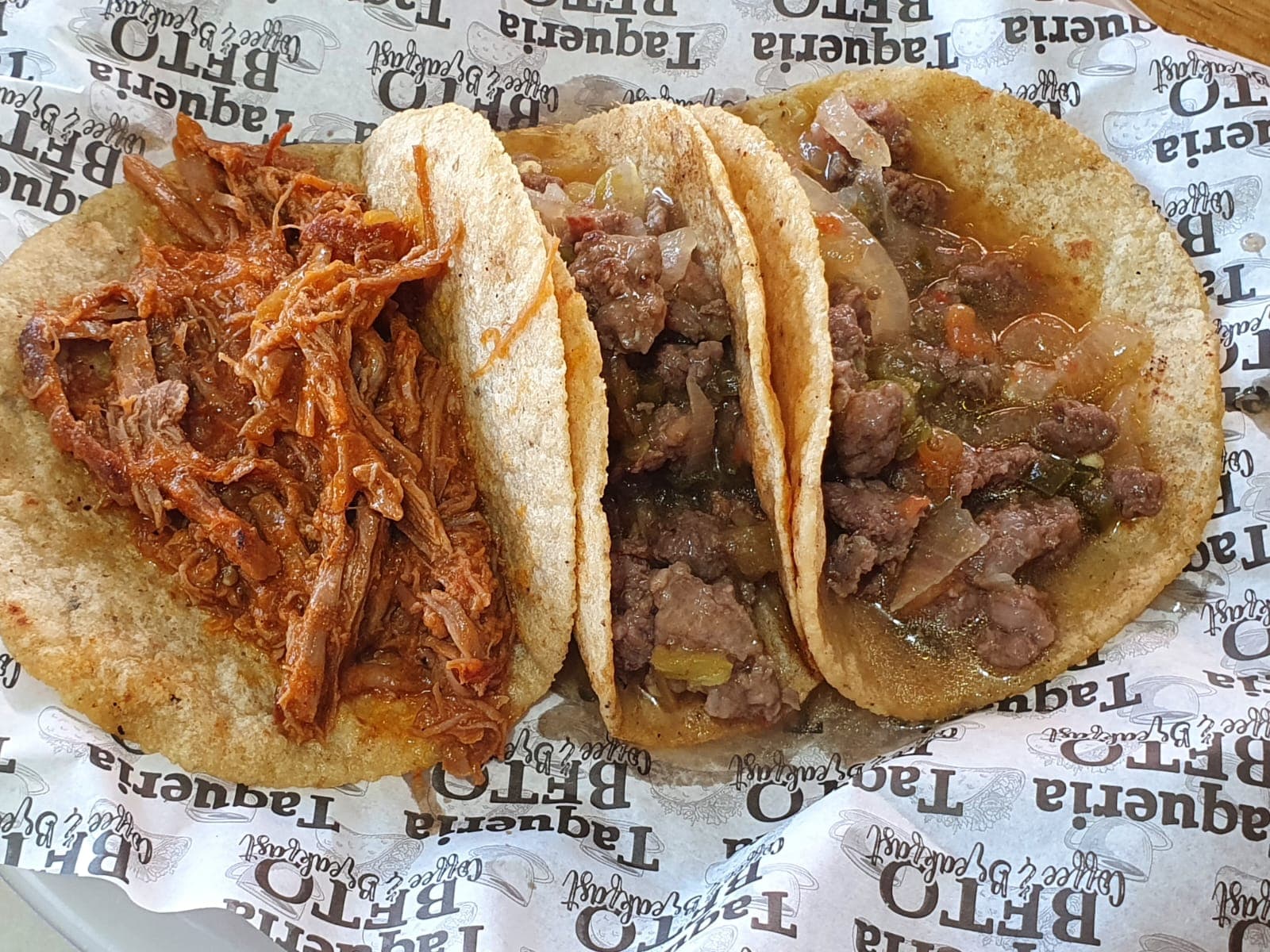 Combo Miercoles 4 Tacos de Maiz y Bebida