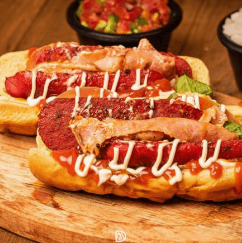 Hot dog momia especial.