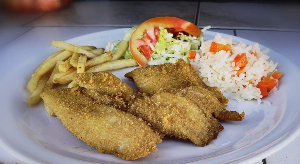1/2 DE FILETE DE PESCADO