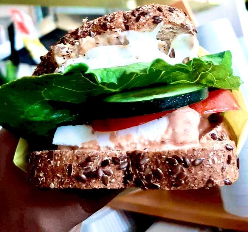 Sandwich De Pollo