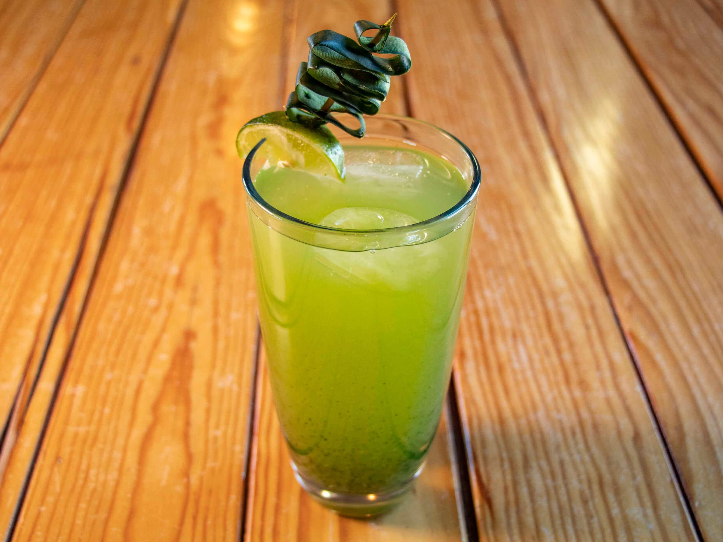 Agua de Pepino-Limón