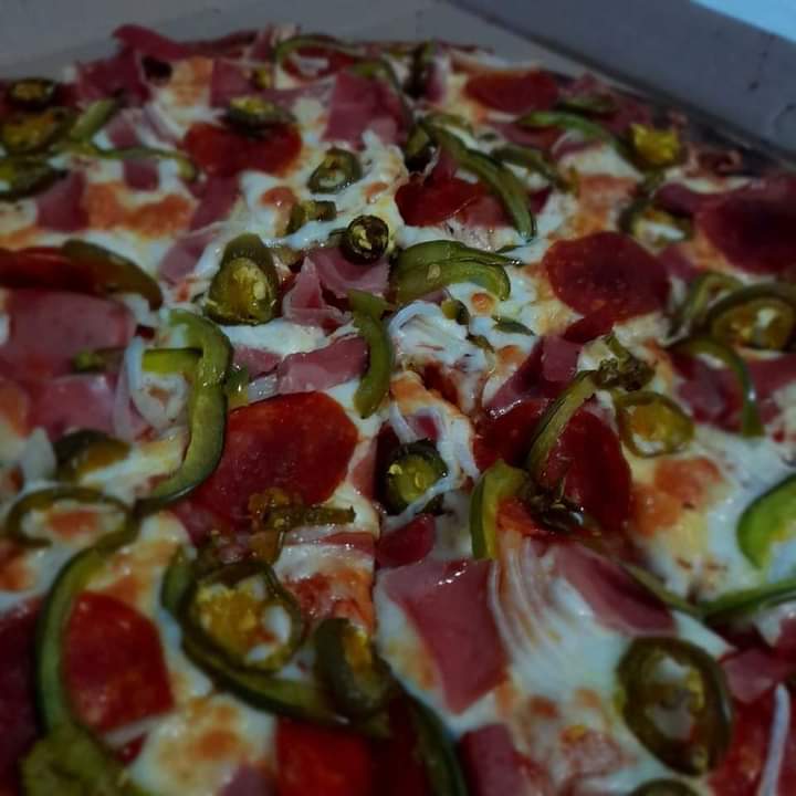 Pizza Caprichosa+ pepsi 1.5