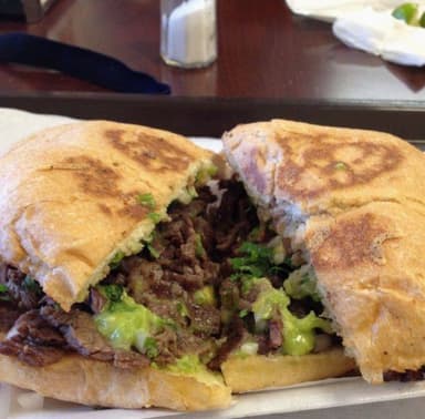 Torta Gigante de Bistec
