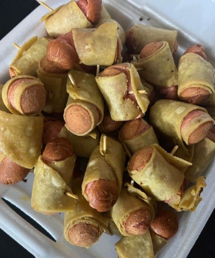 Salchitacos