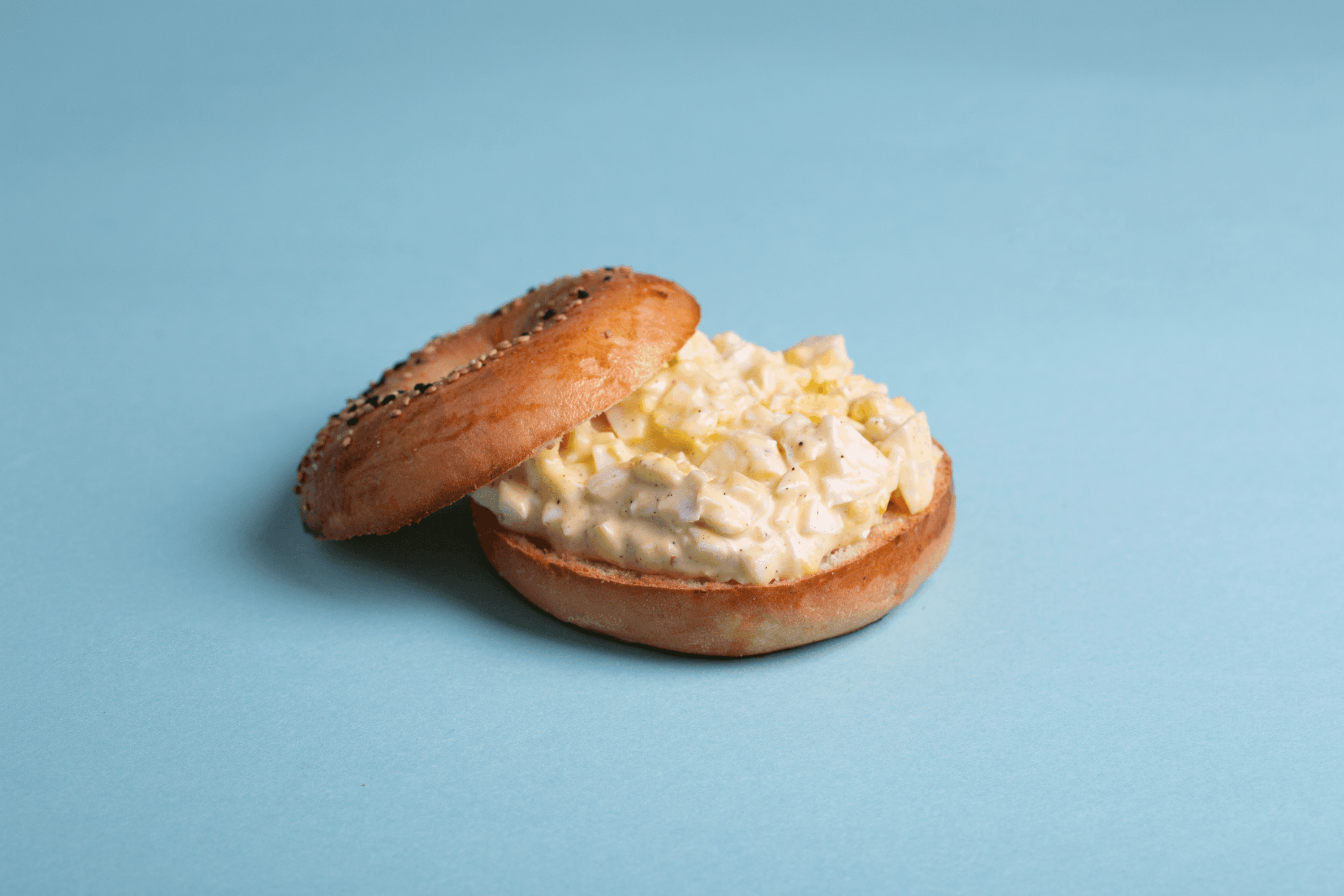 Sándwich Egg Salad Bagel