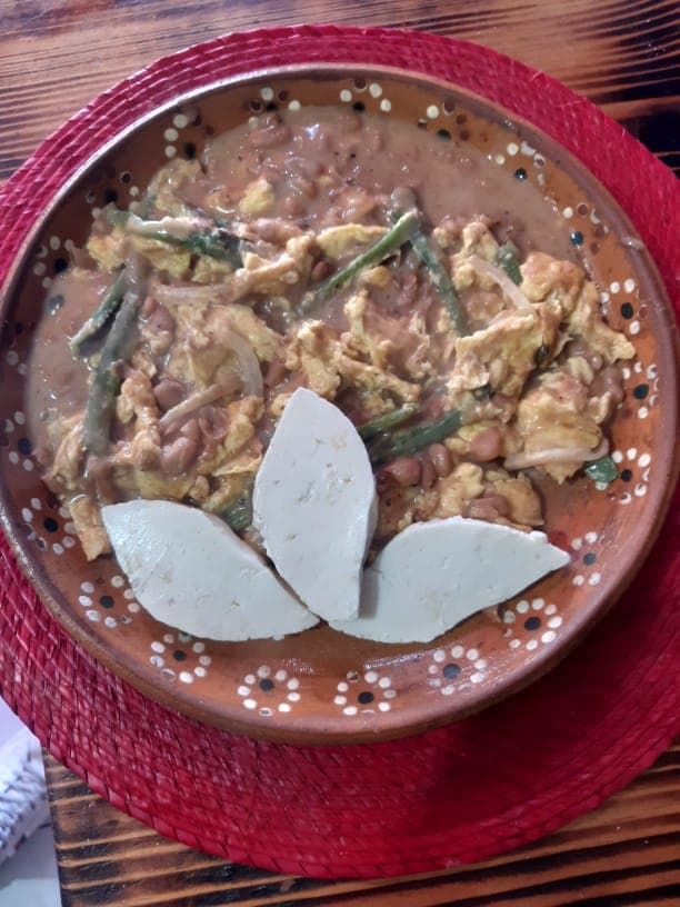 Huevos tirados