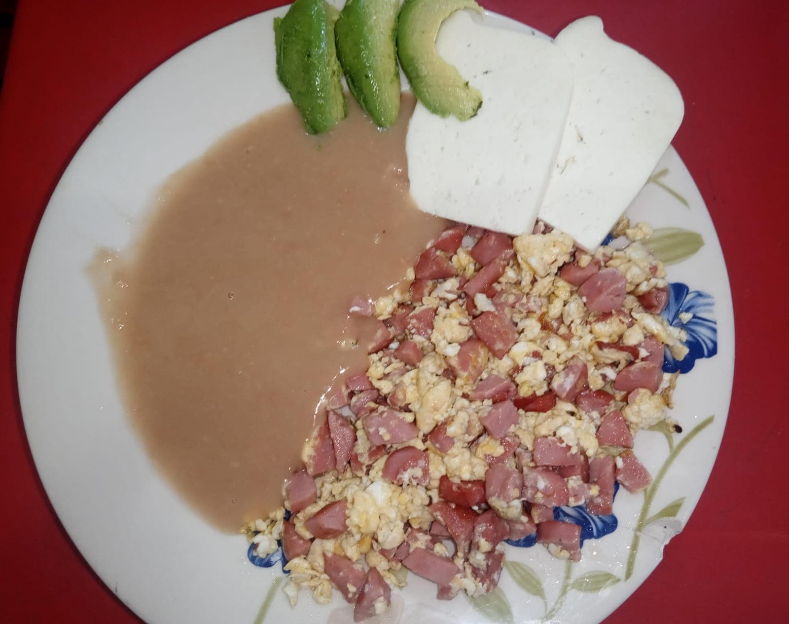 Huevo con Salchicha/jamón