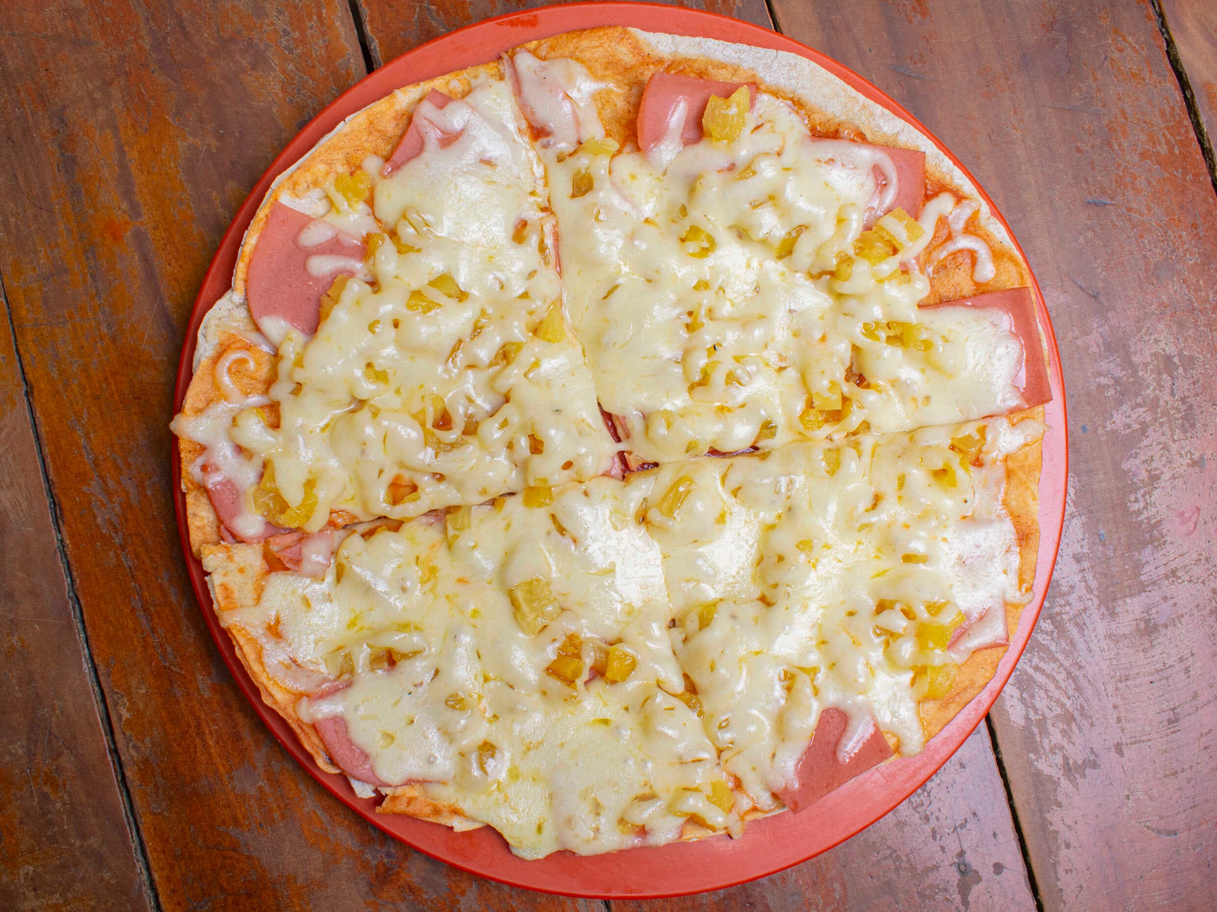 Combo-Pizza Familiar Hawaiana + Gaseosa Gratis