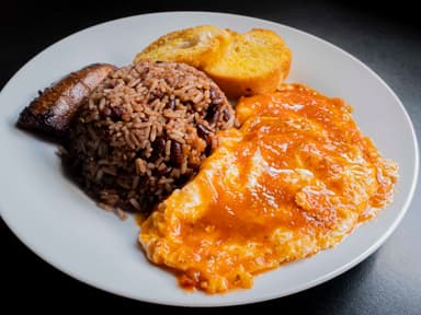 Gallo Pinto Económico Ranchero