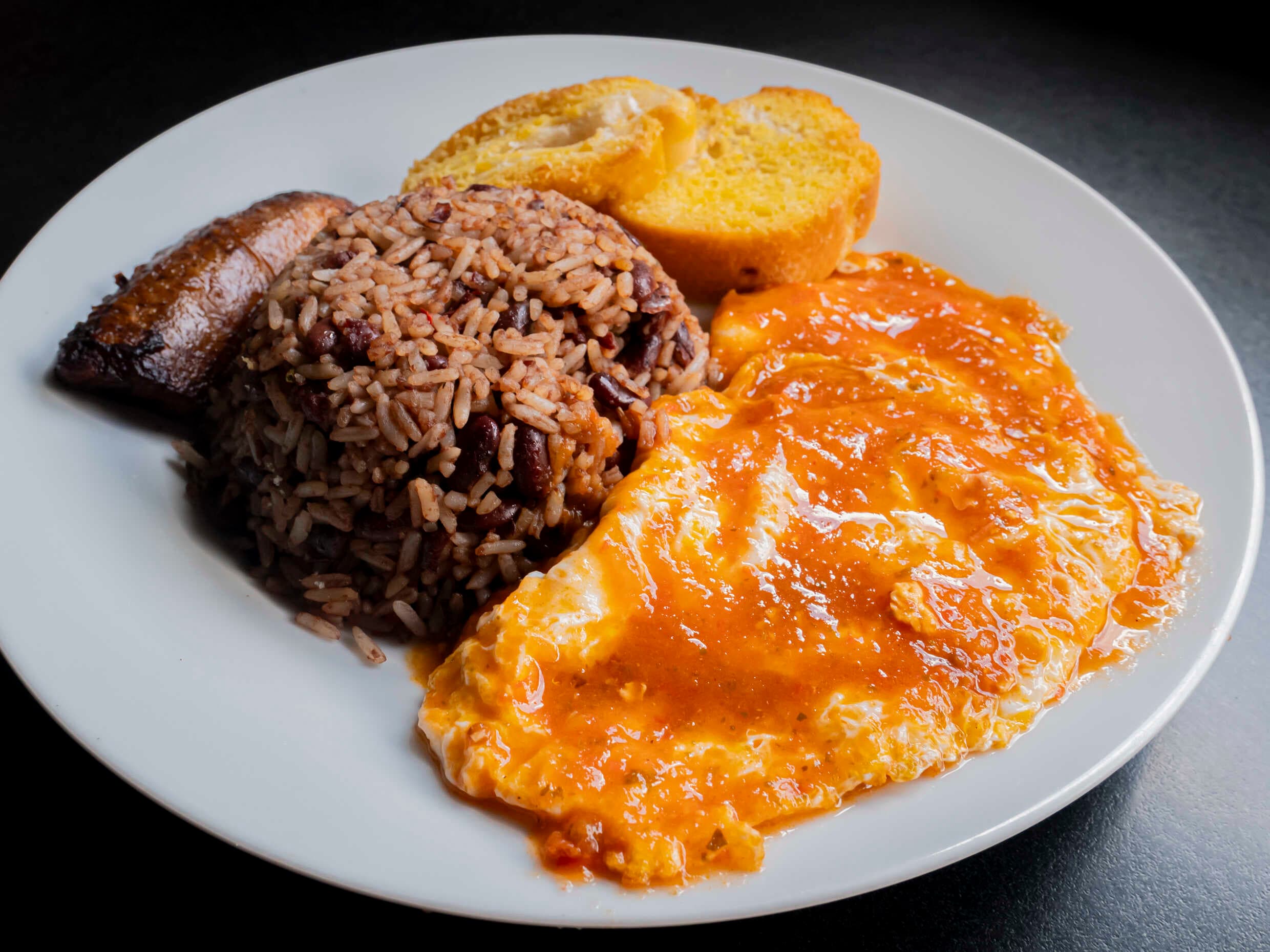 Gallo Pinto Económico Ranchero