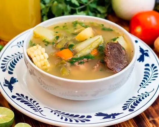 Caldo de Pollo Especial Picosito