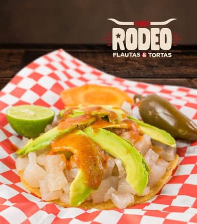 Tostada de Cuerito