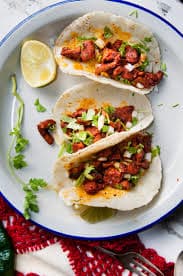 5 Tacos de chorizo + Bebida