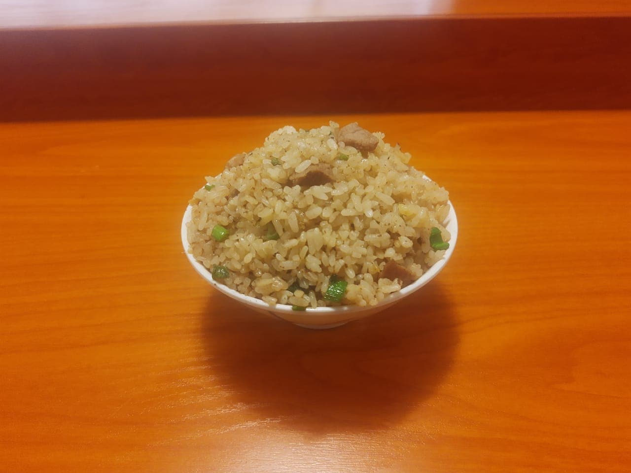 Yakimeshi Mediano (arroz frito).