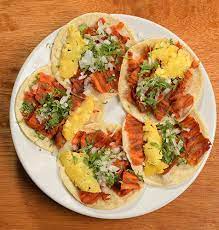 Taco de Harina con Trompo