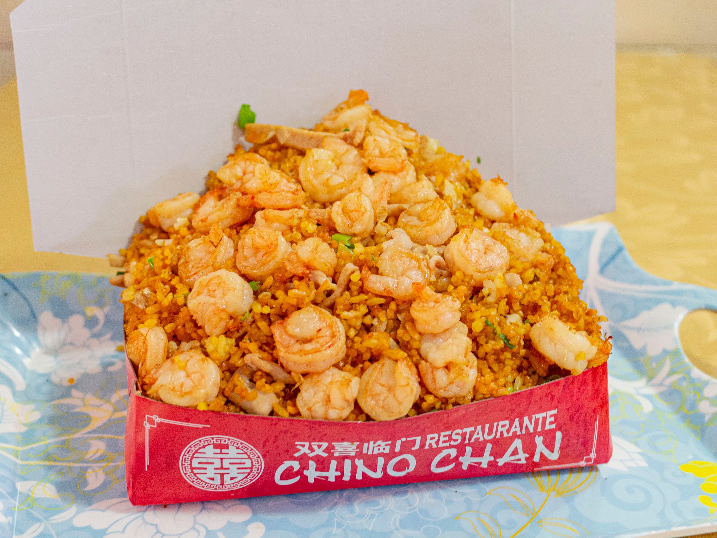 Arroz chino con camarones mega