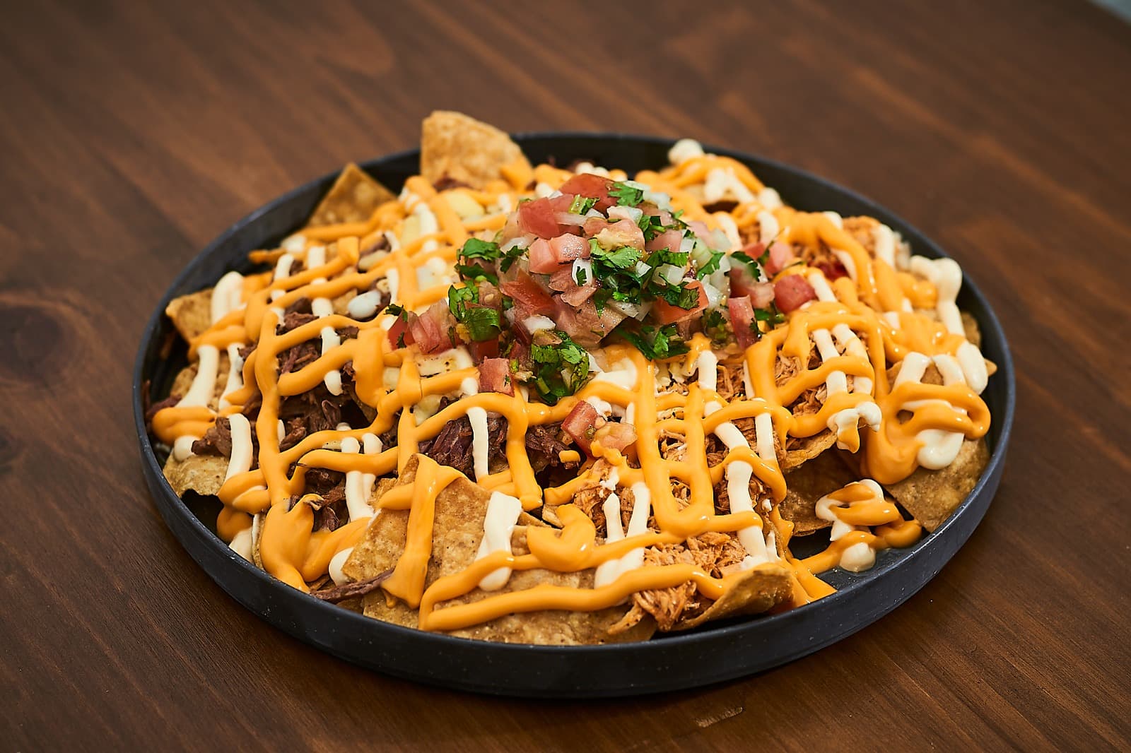 Nachos Mixtos de Pollo y Carne de Res
