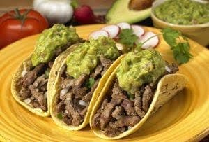 Taco de Bistec, Tripa o Chorizo